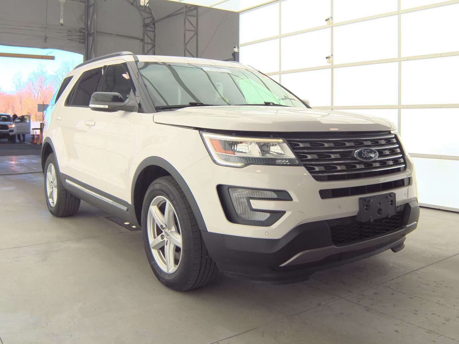 FORD EXPLORER - 5