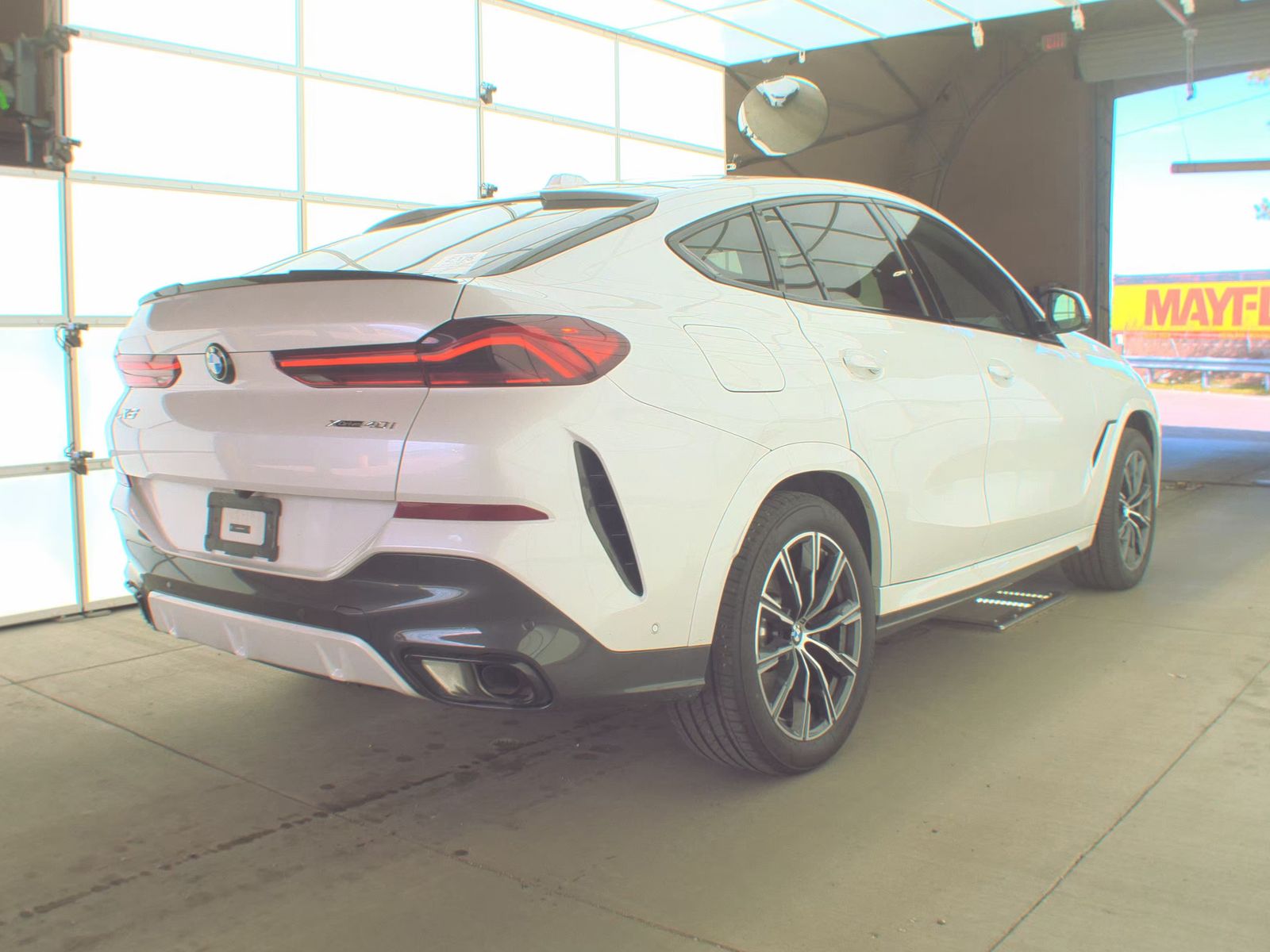 2026 BMW X6 xDrive40i AWD