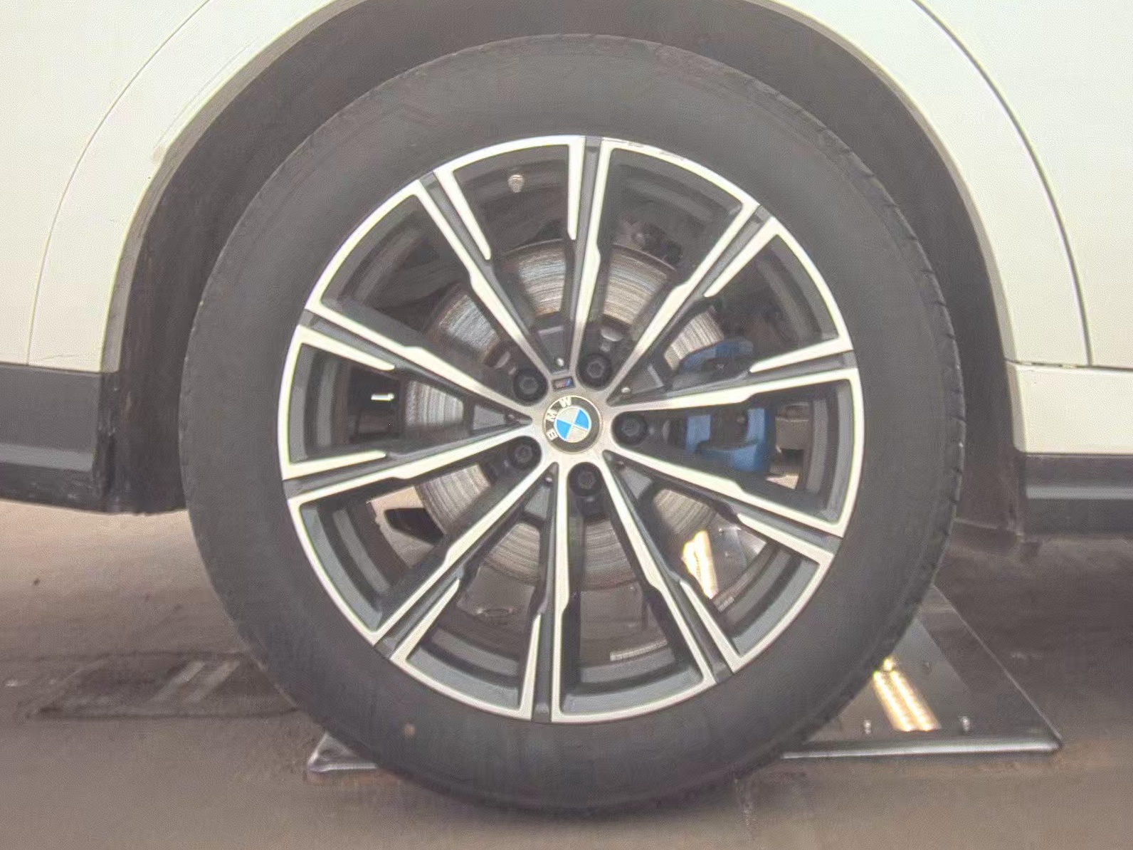 2026 BMW X6 xDrive40i AWD