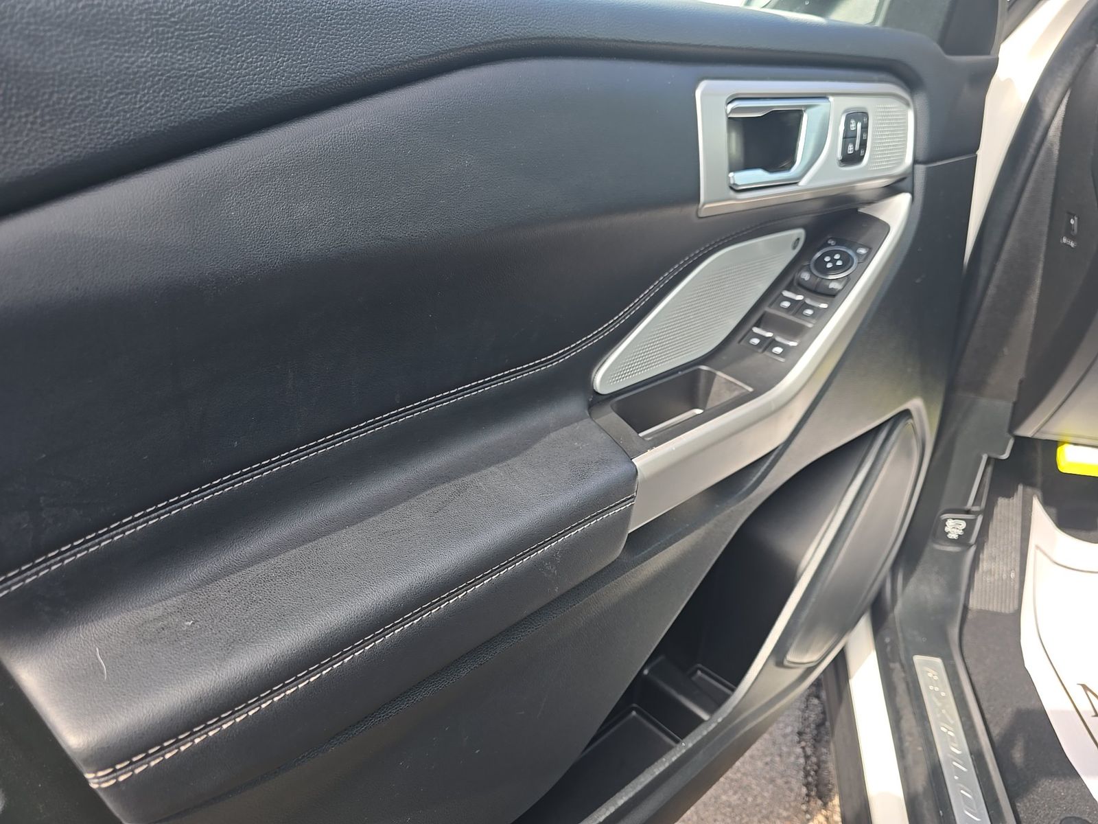 2023 Ford Explorer Limited AWD