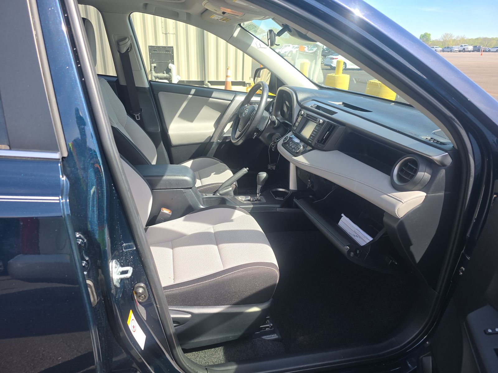 2017 Toyota RAV4 XLE FWD