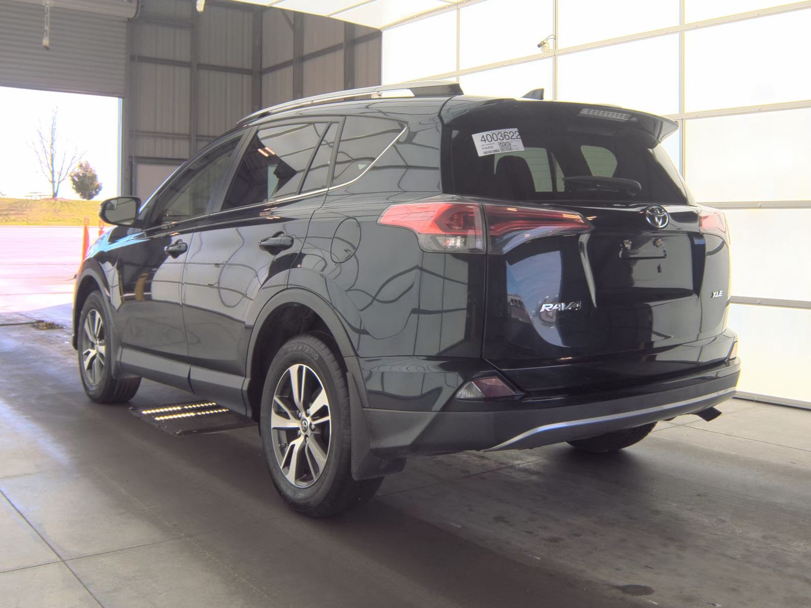 2017 Toyota RAV4 XLE FWD