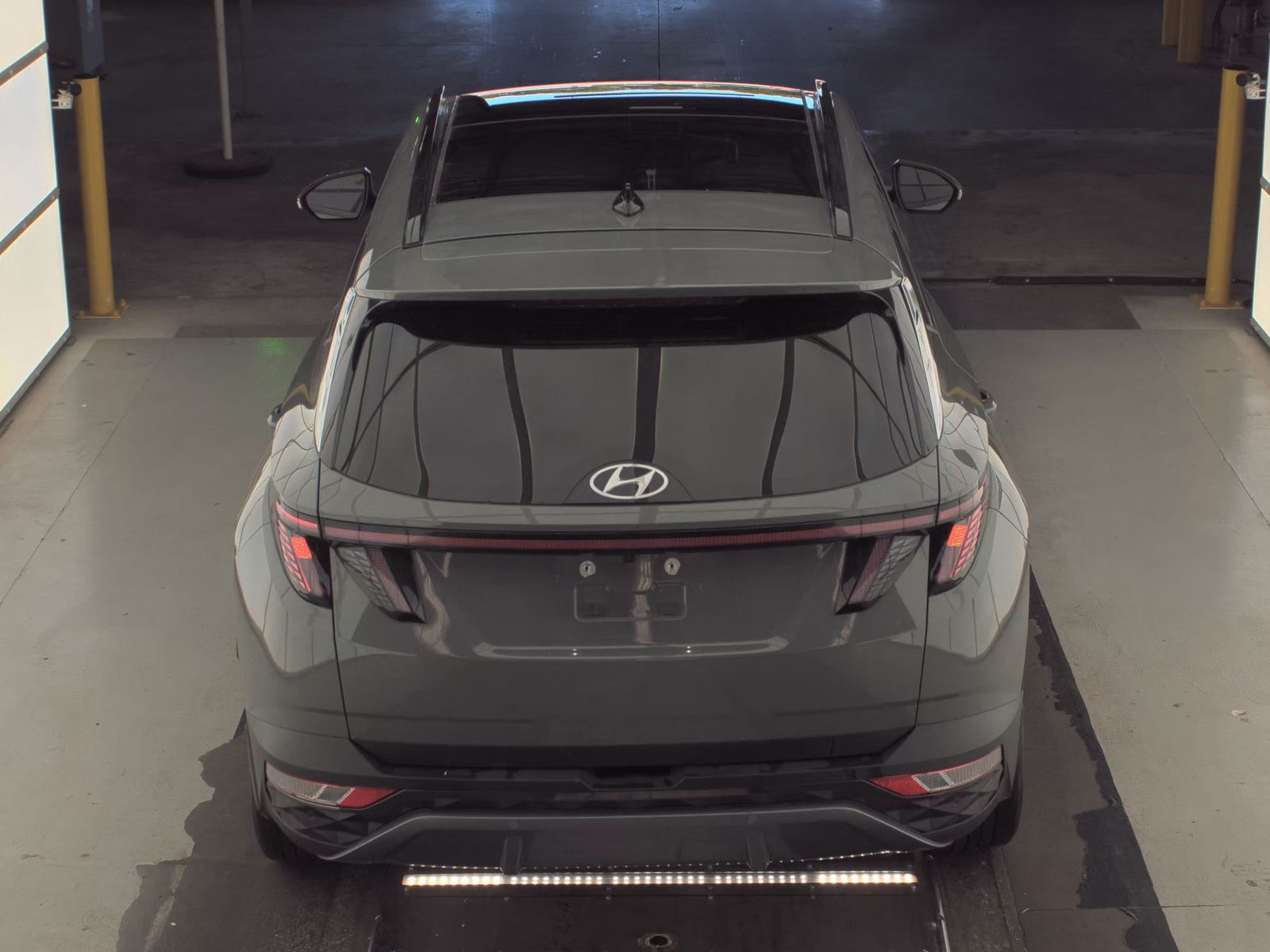 HYUNDAI LIMITED - 7