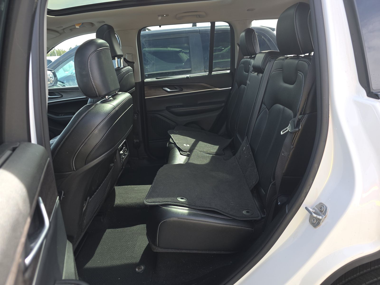 2023 Jeep Grand Cherokee Limited AWD