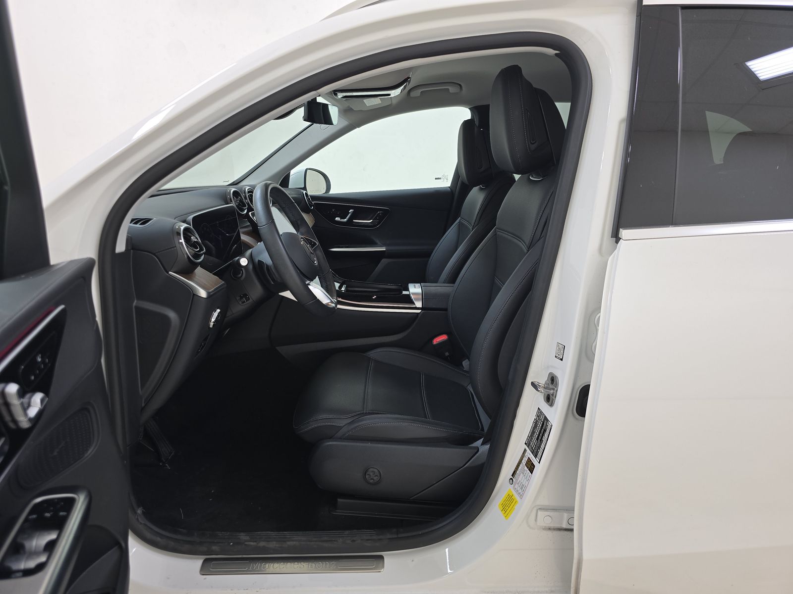 MERCEDES-BENZ GLC - 8