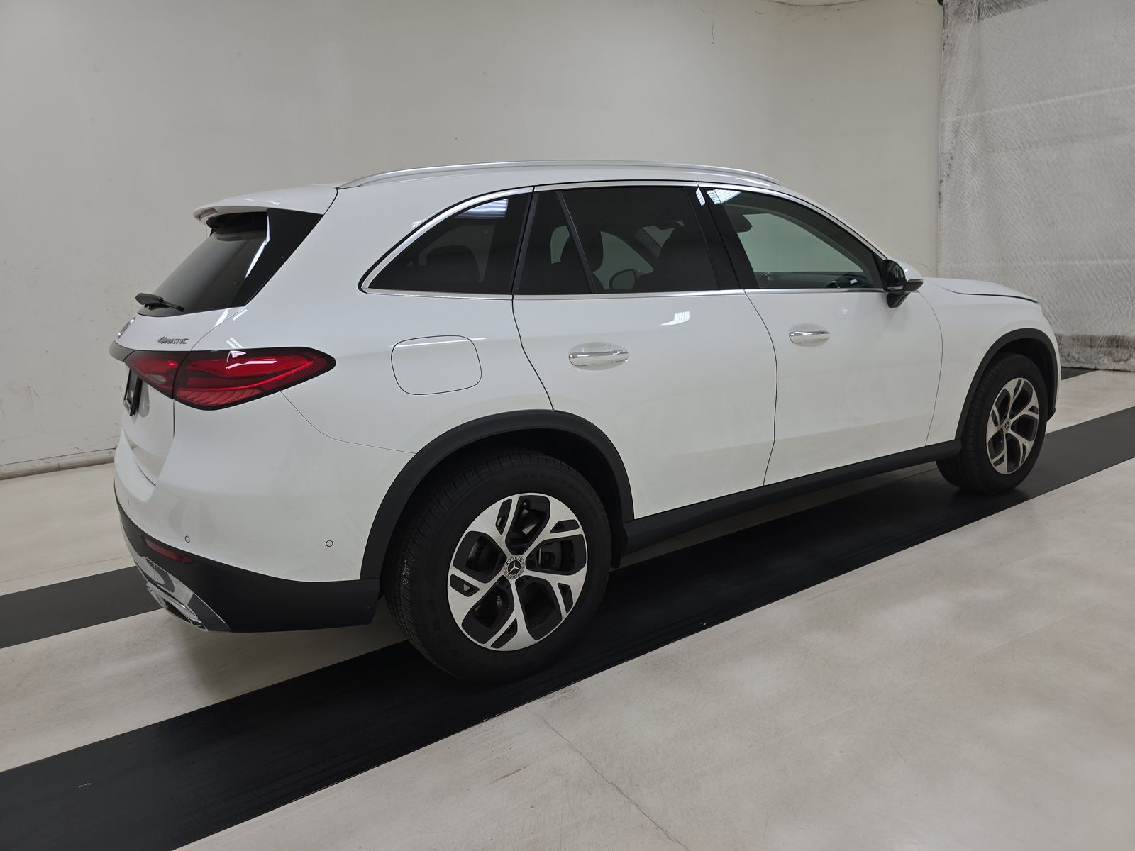 MERCEDES-BENZ GLC - 5