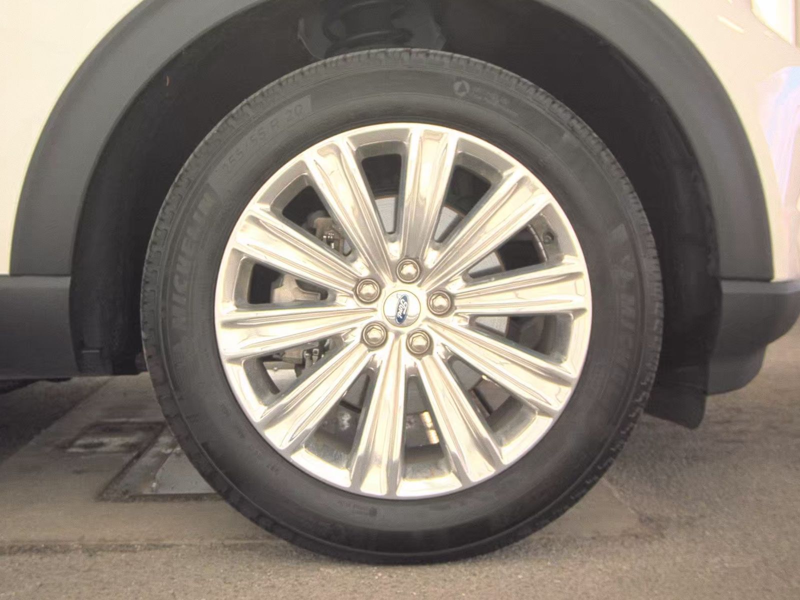 2023 Ford Explorer Limited AWD