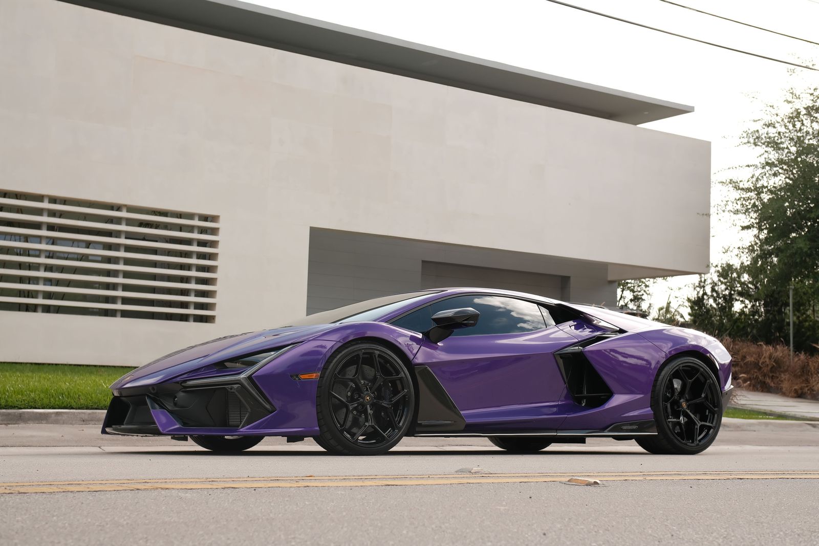 2024 Lamborghini Revuelto Base AWD