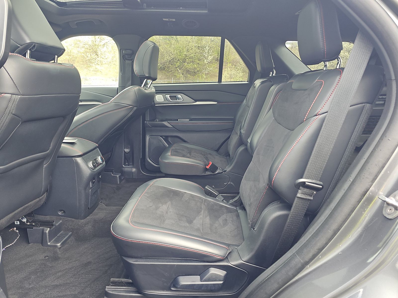 2025 Ford Explorer ST AWD