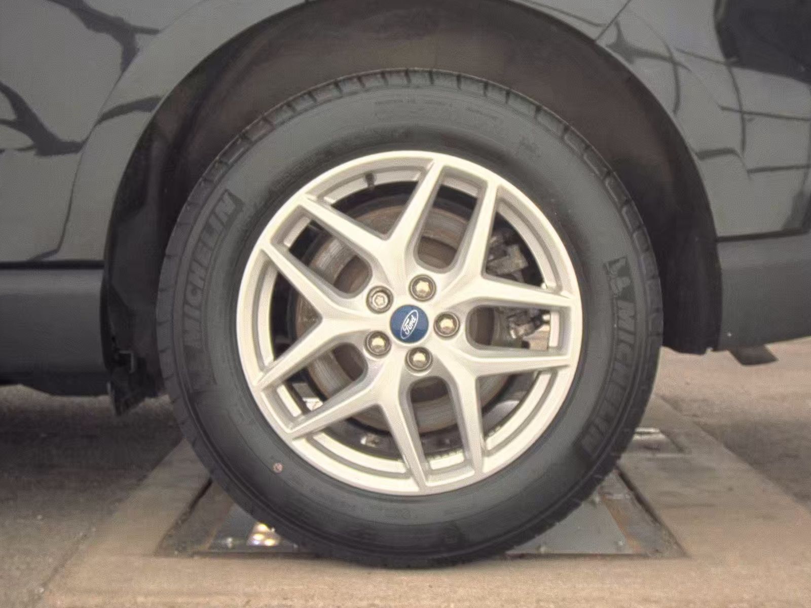 2022 Ford Edge SEL AWD