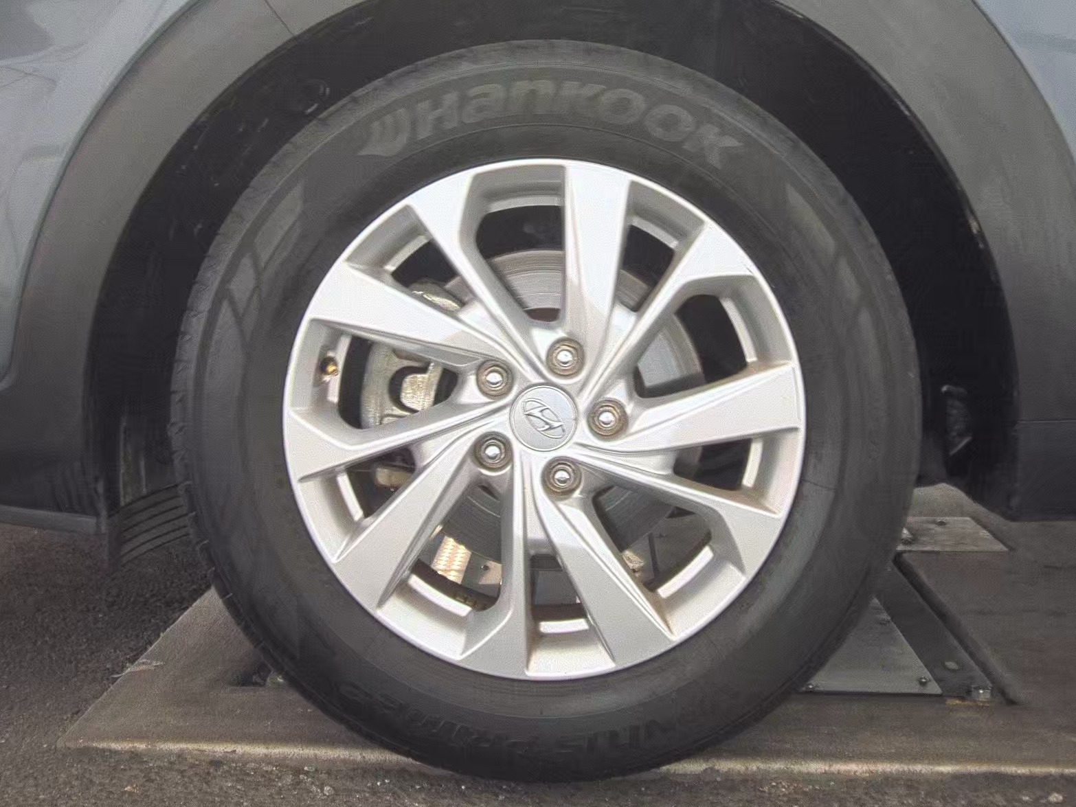 HYUNDAI TUCSON - 10