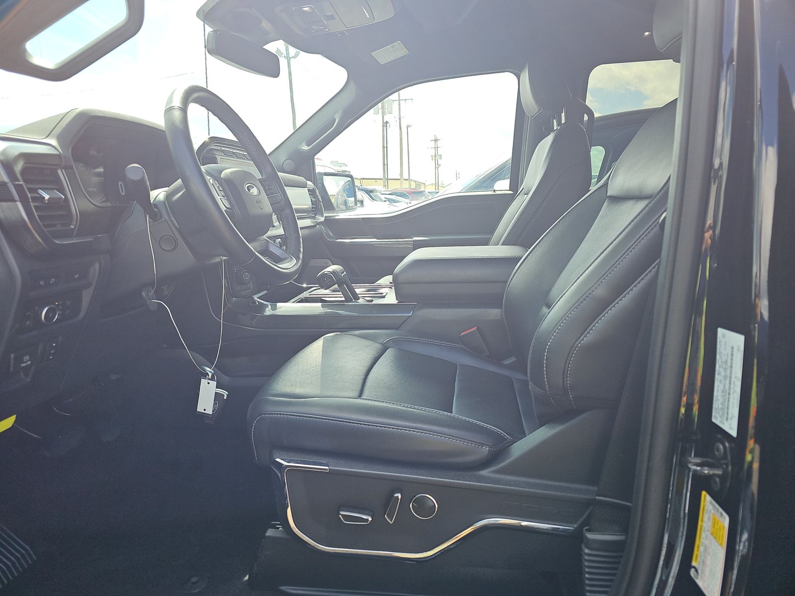 2022 Ford F-150 Hybrid Lariat AWD