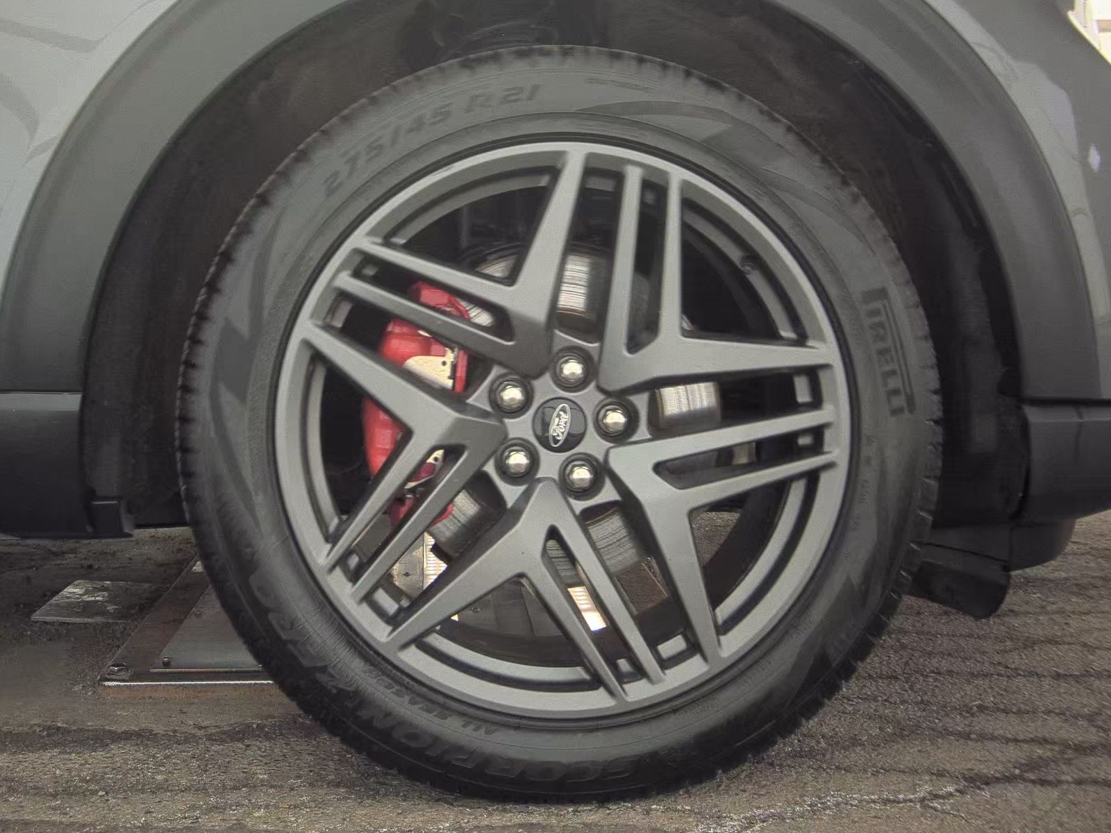 2025 Ford Explorer ST AWD