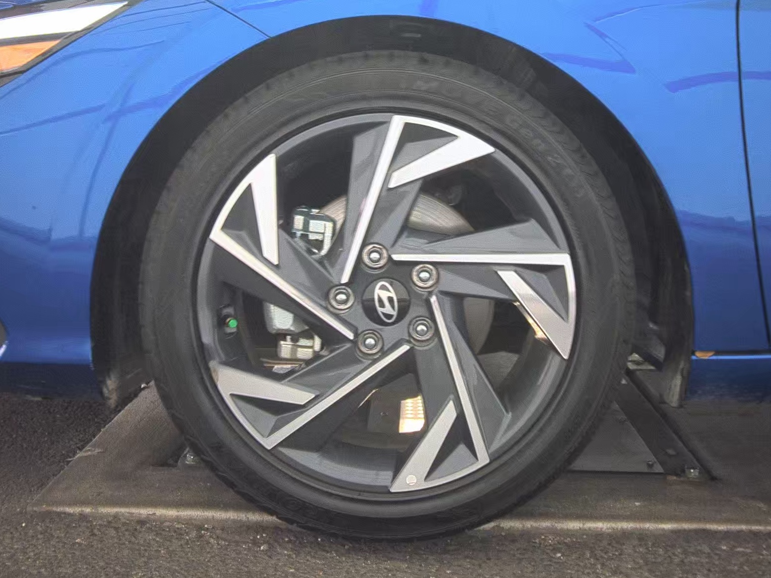 HYUNDAI SEL SPORT - 10