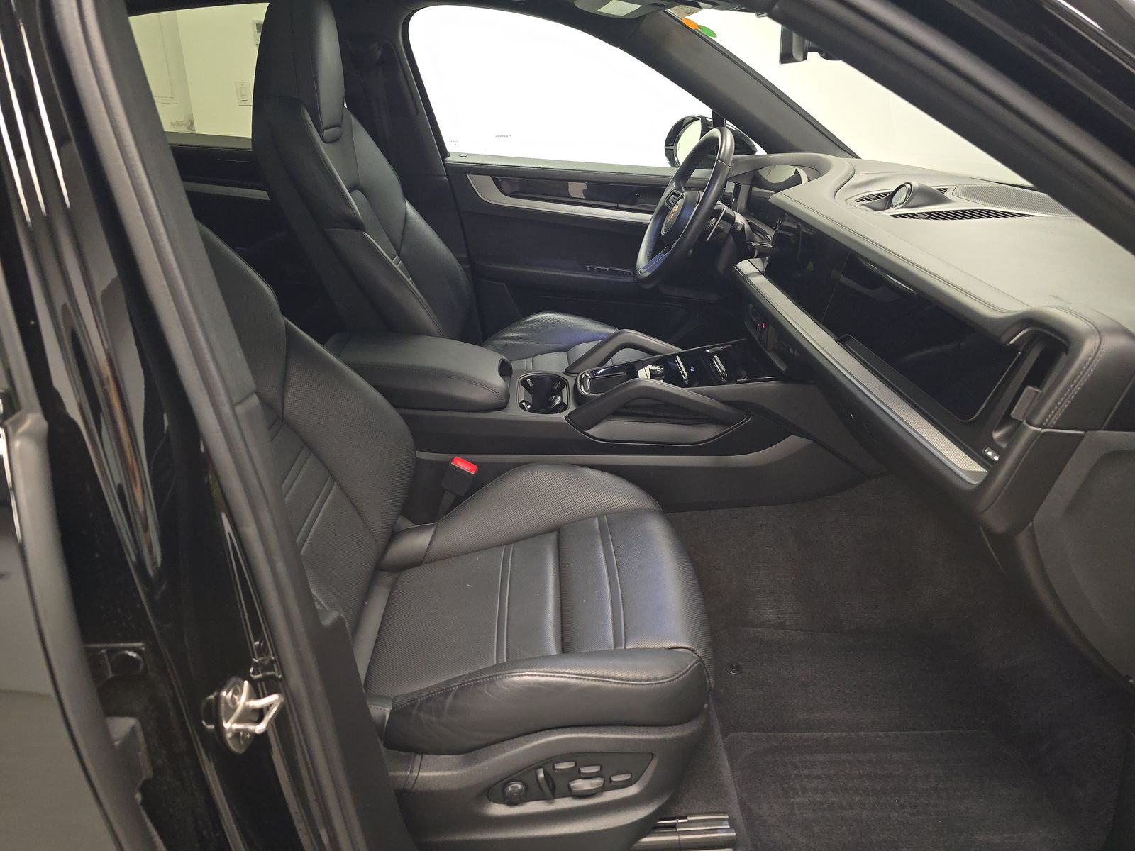 2024 Porsche Cayenne Base AWD