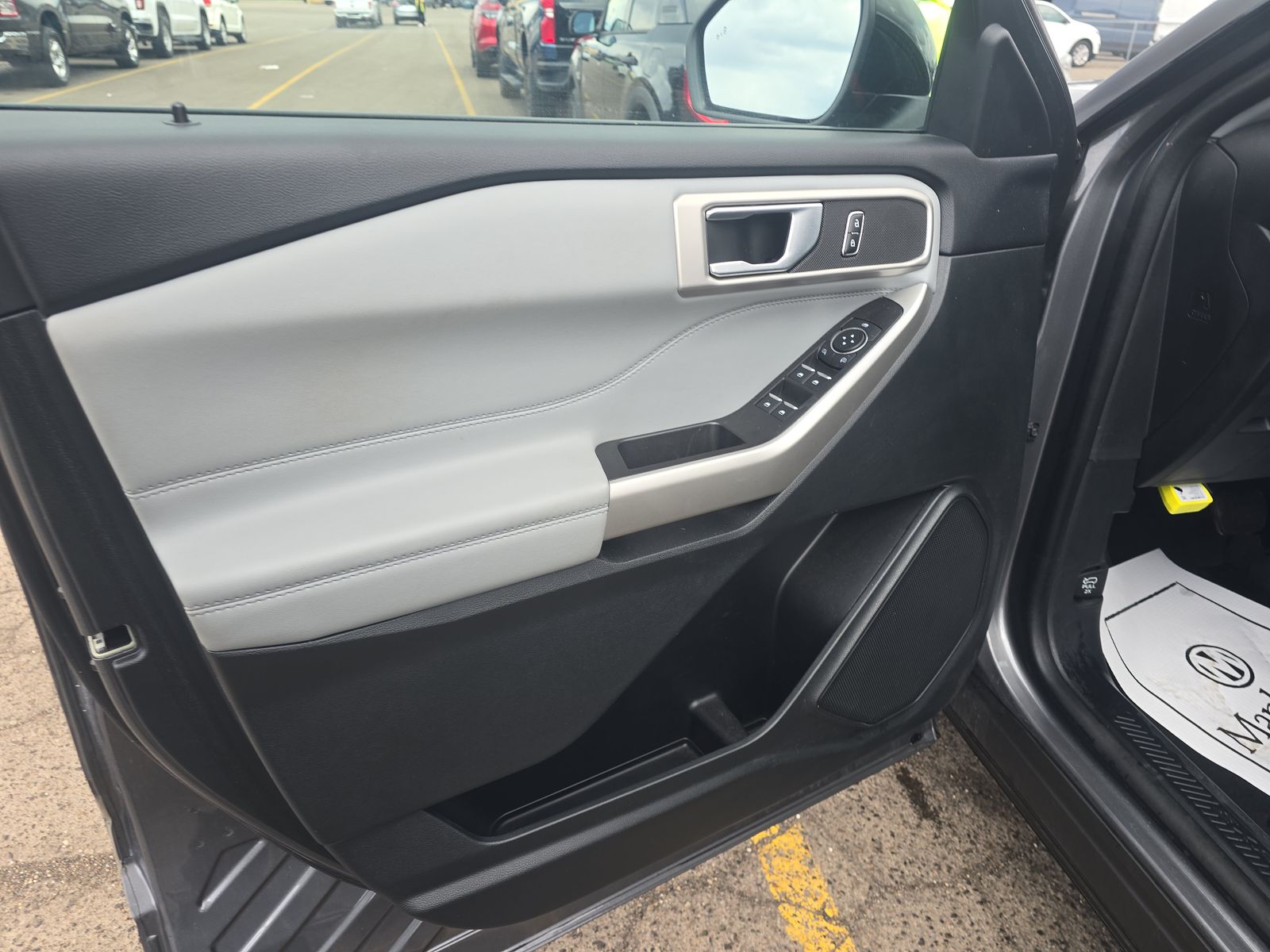 2023 Ford Explorer XLT AWD