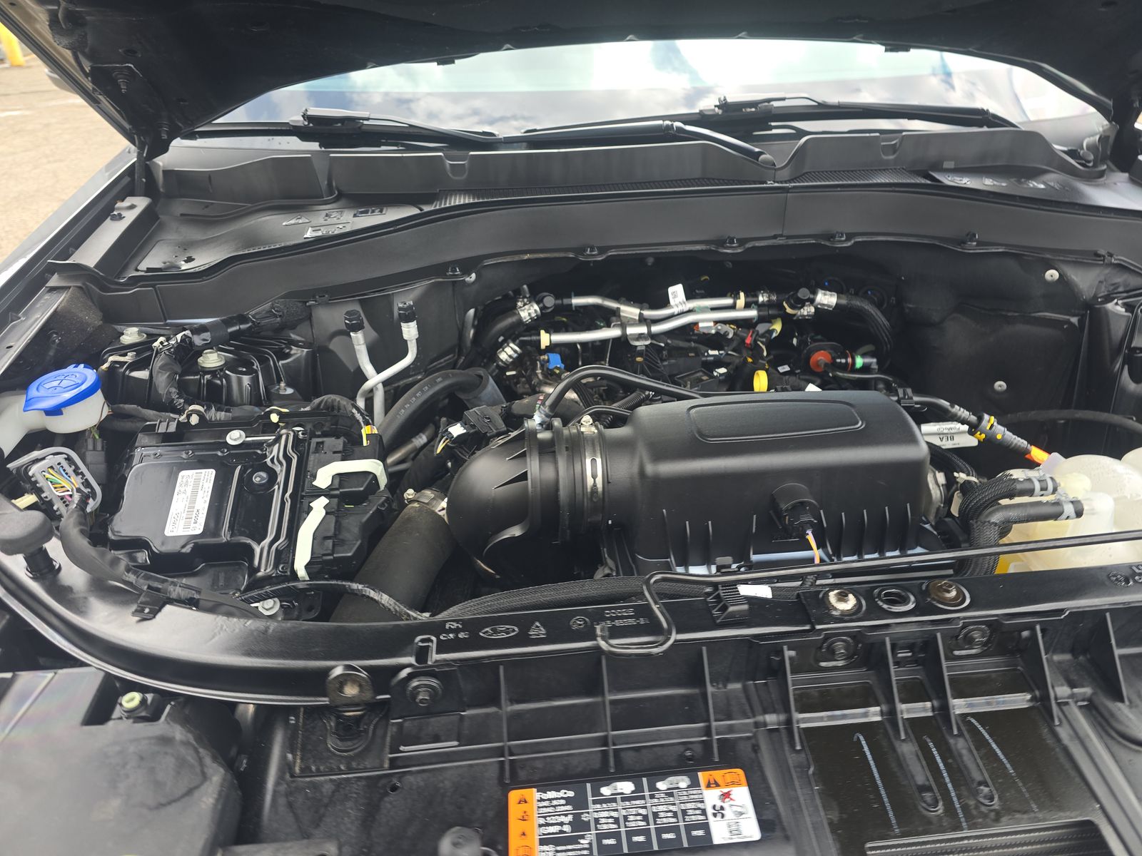 2023 Ford Explorer XLT AWD