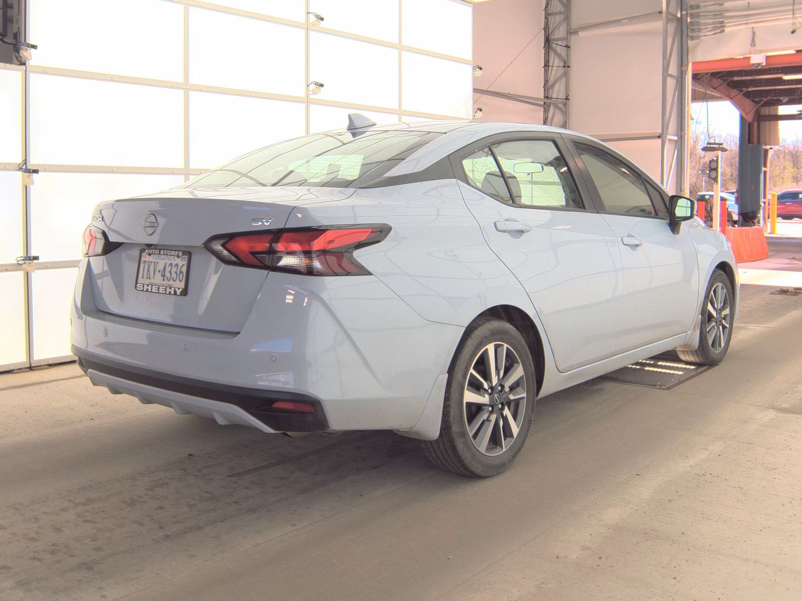 NISSAN VERSA - 6