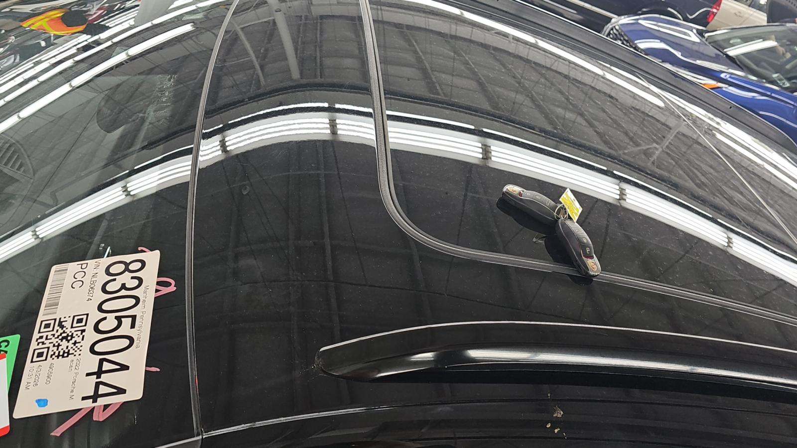 2022 Porsche Macan Base AWD