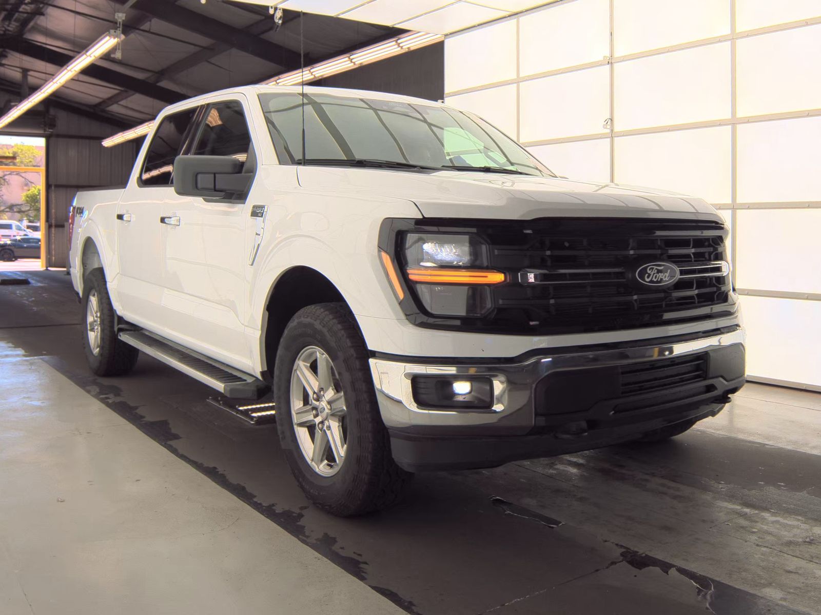 2025 Ford F-150 XLT AWD