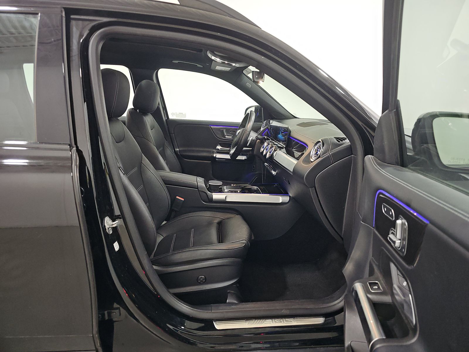 MERCEDES-BENZ GLB-CLASS AMG - 9