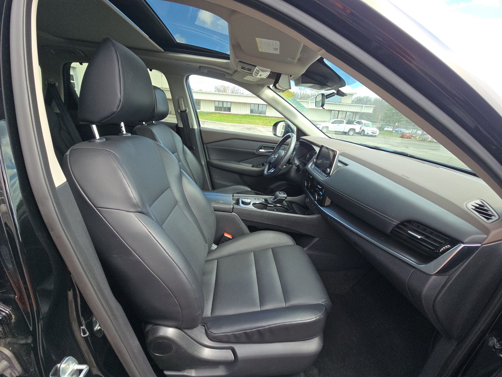 2022 Nissan Rogue SV AWD