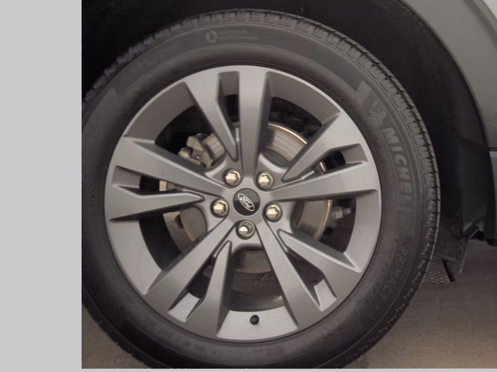 2023 Ford Explorer XLT AWD