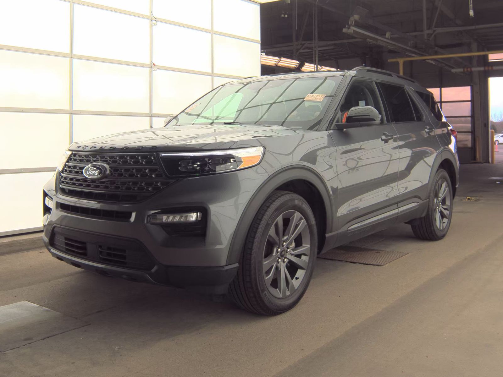 2023 Ford Explorer XLT AWD