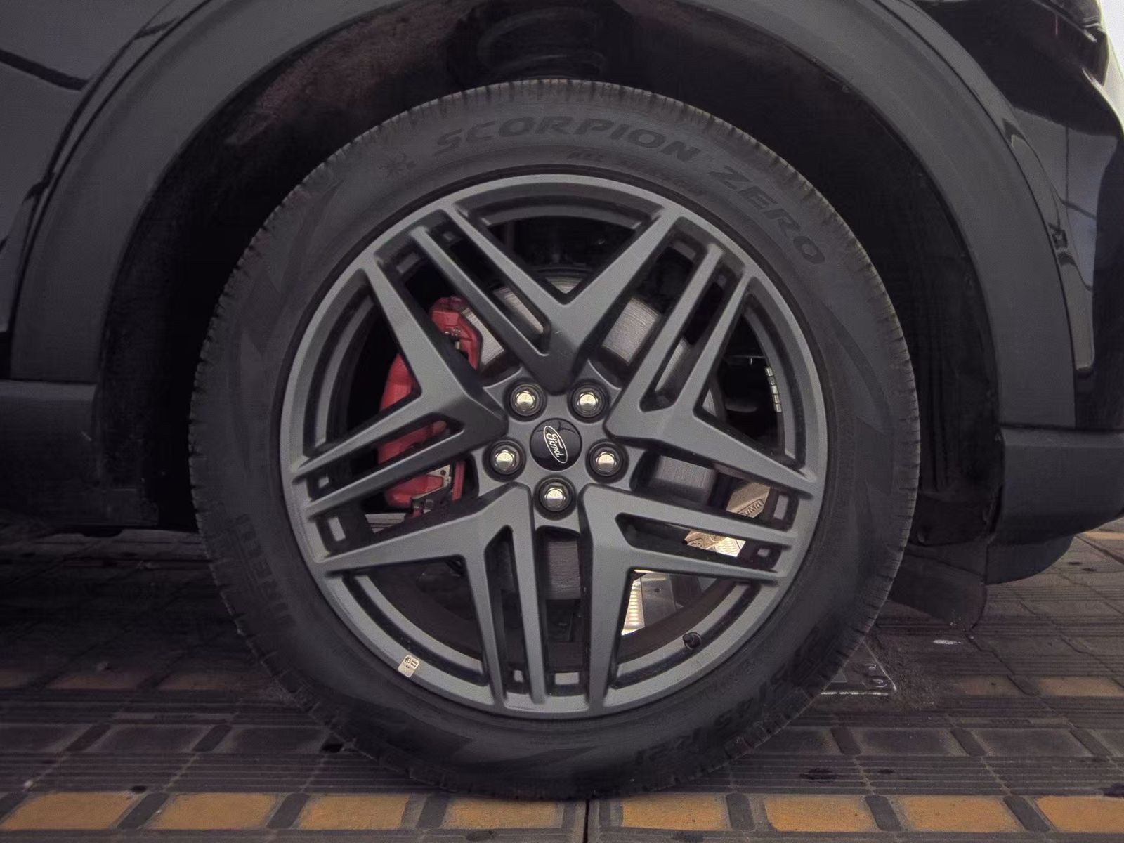 2025 Ford Explorer ST-Line AWD