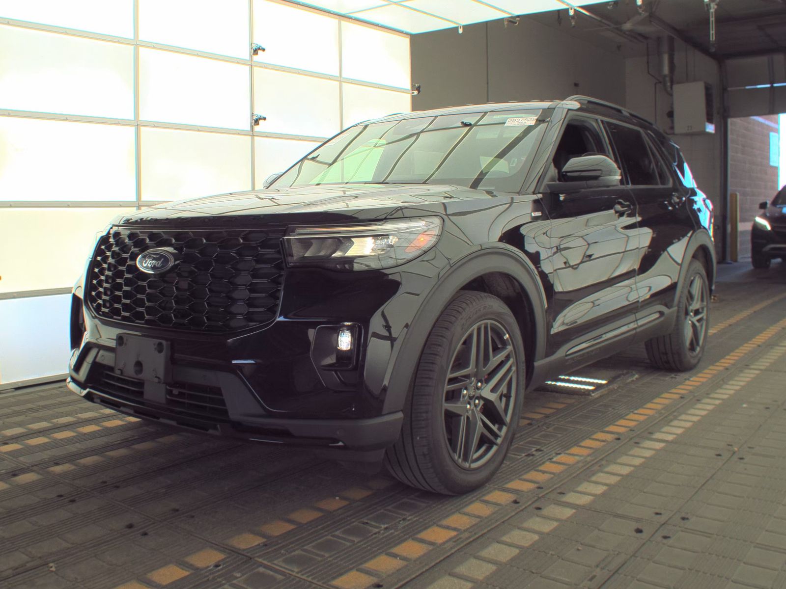 2025 Ford Explorer ST-Line AWD