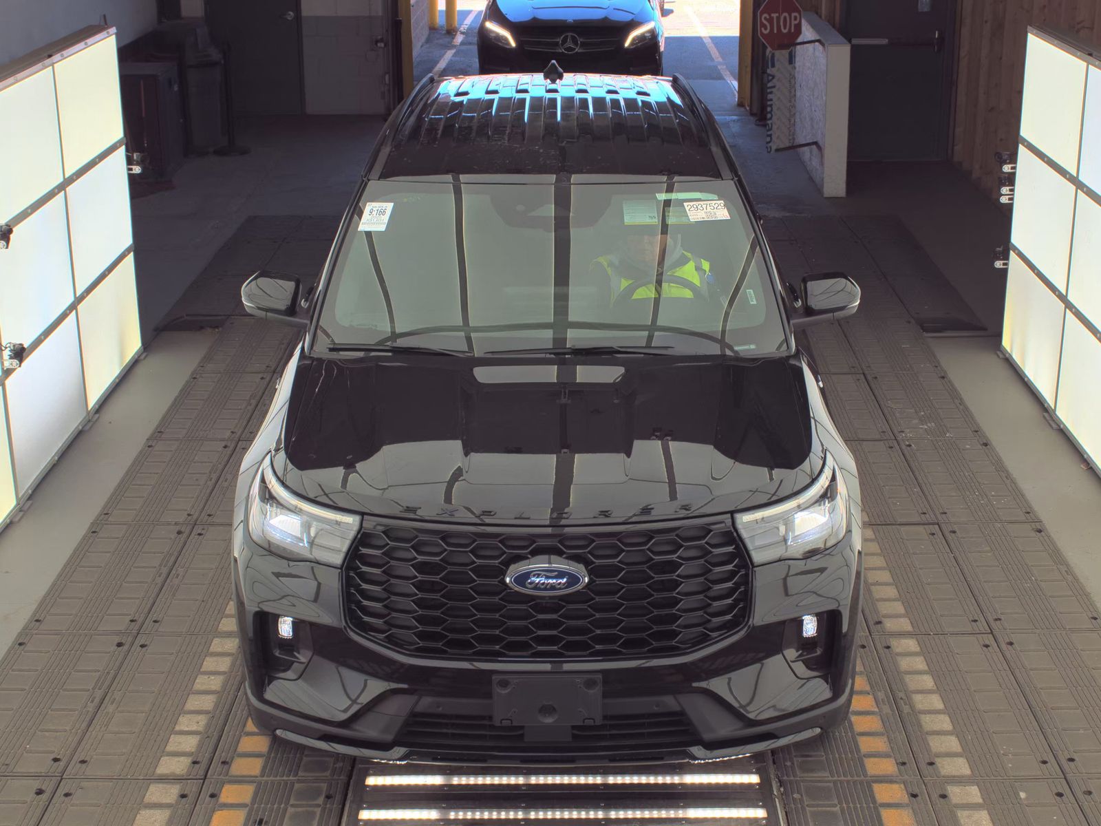 2025 Ford Explorer ST-Line AWD