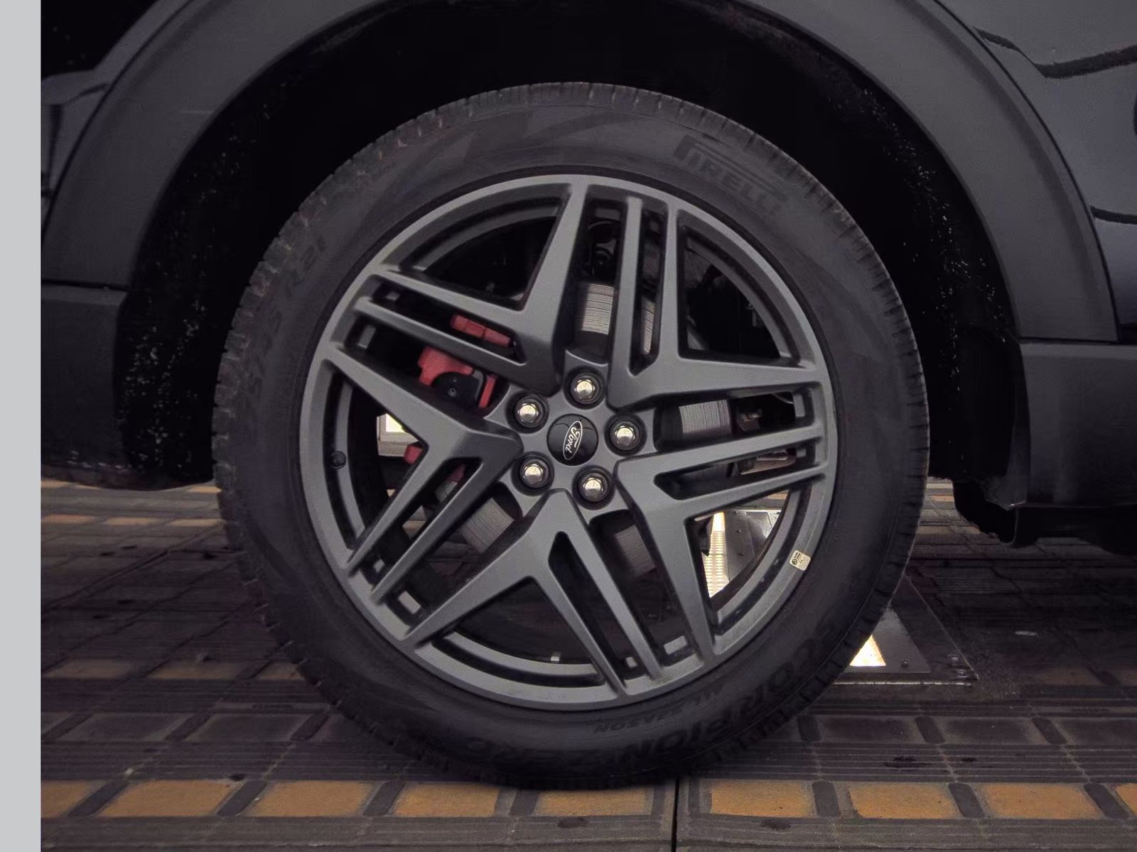 2025 Ford Explorer ST-Line AWD