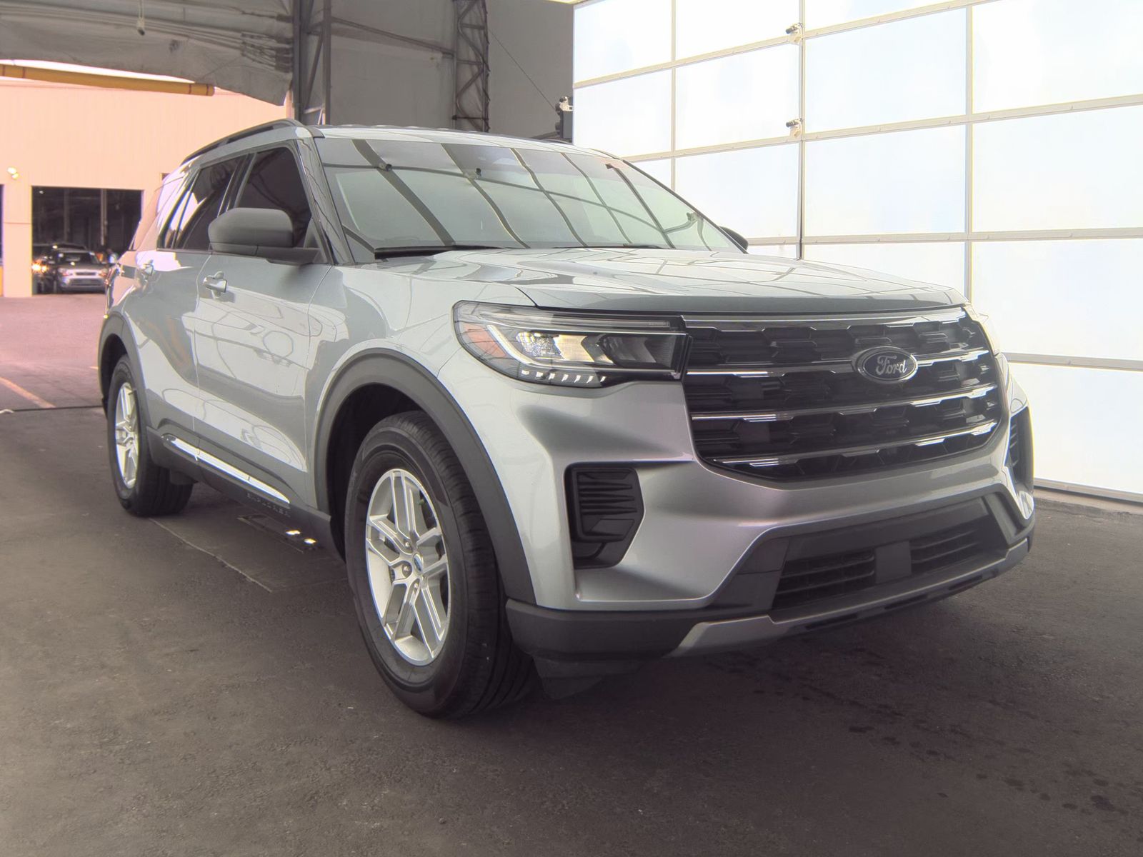 2025 Ford Explorer Active RWD