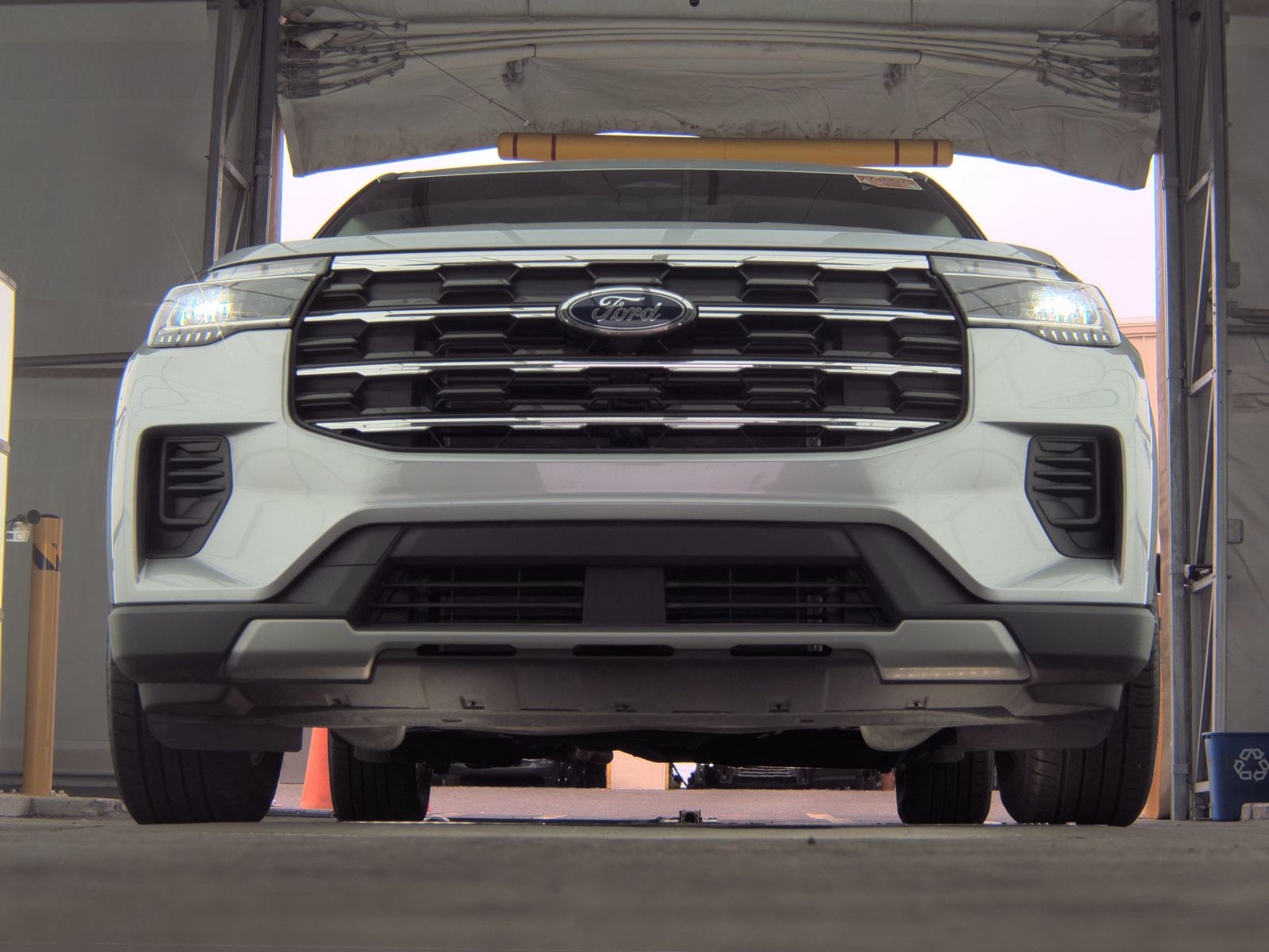 2025 Ford Explorer Active RWD
