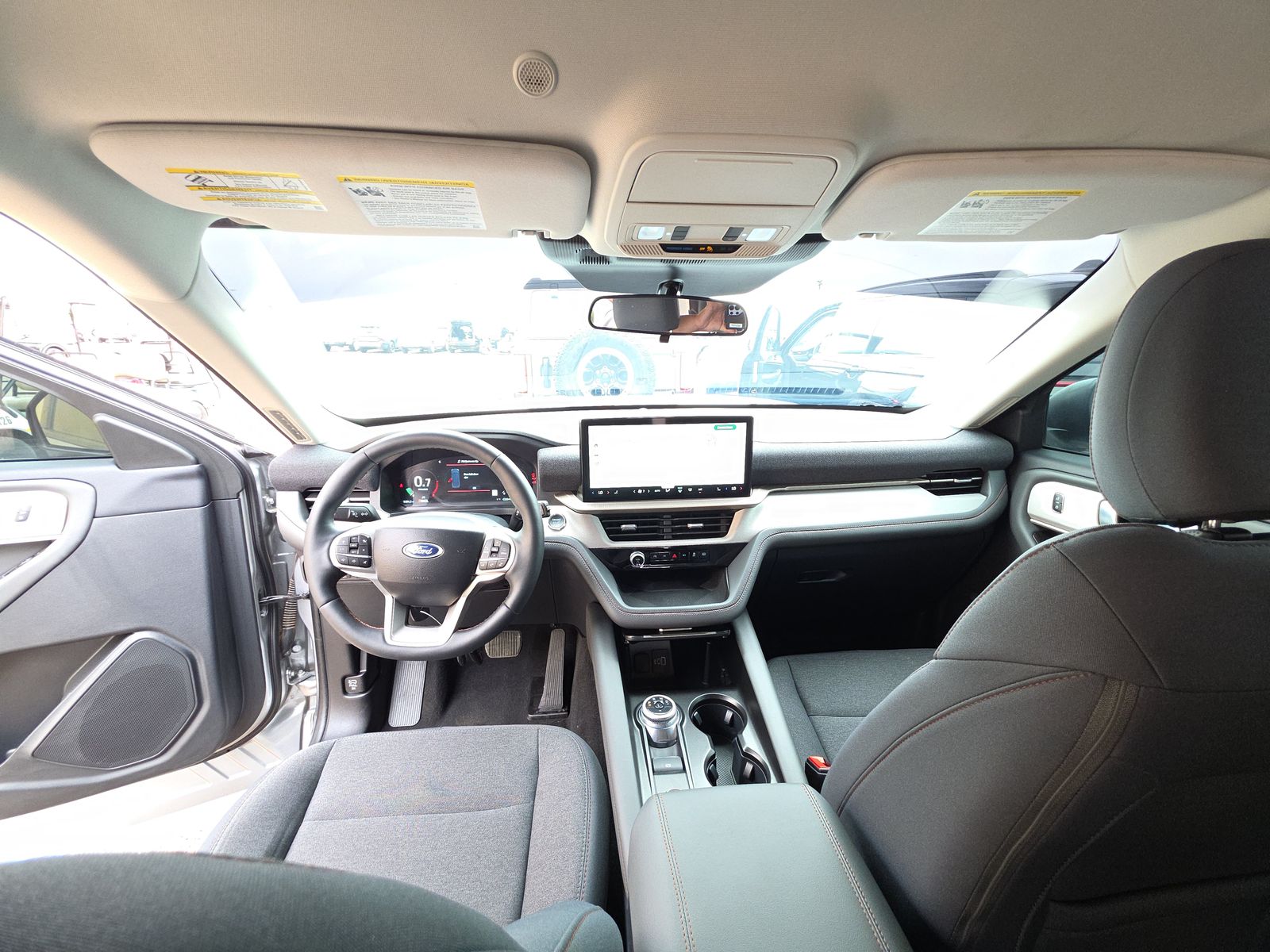 2025 Ford Explorer Active RWD