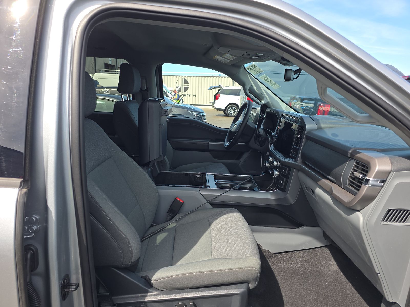 2025 Ford F-150 XLT AWD