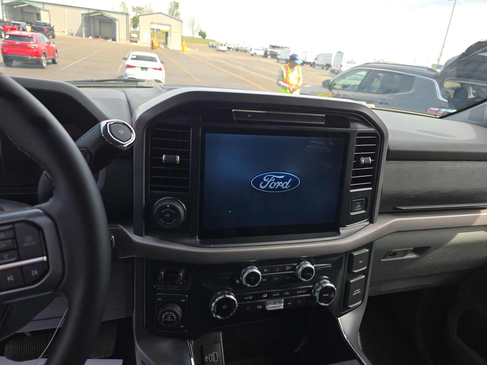 2025 Ford F-150 XLT AWD