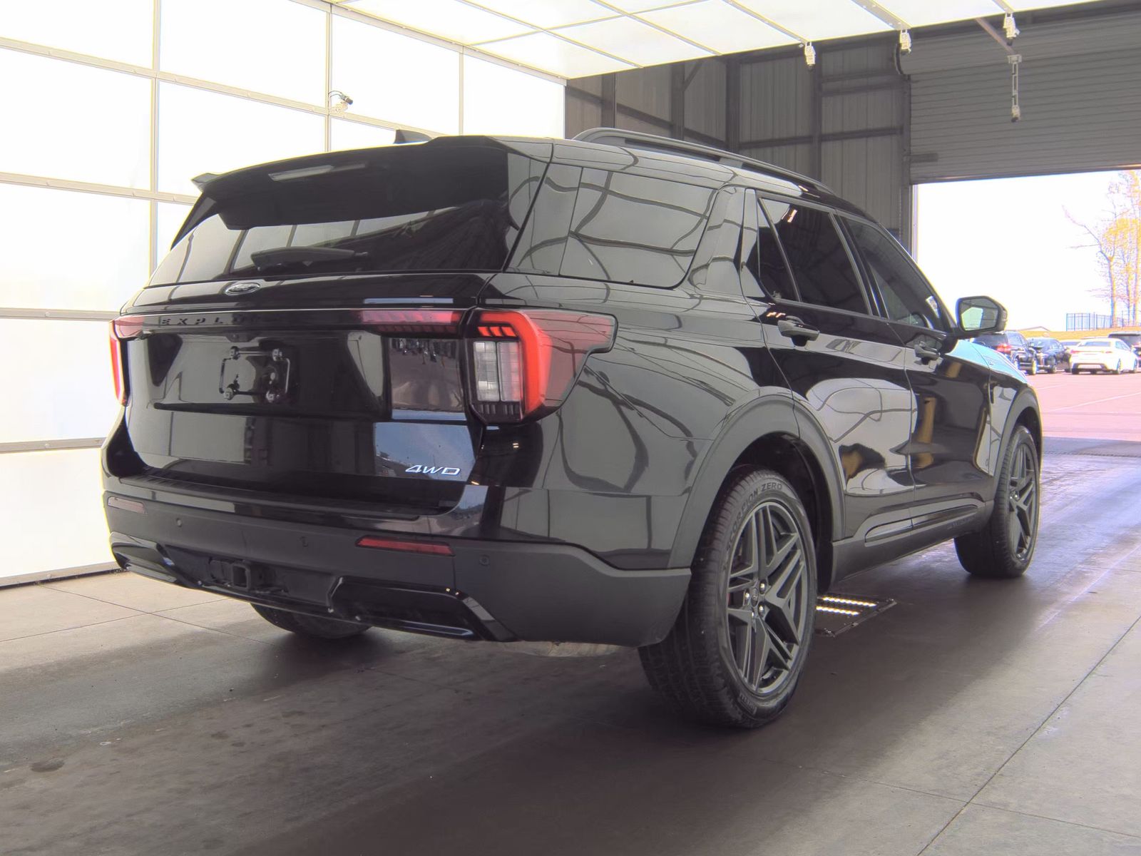 2025 Ford Explorer ST-Line AWD