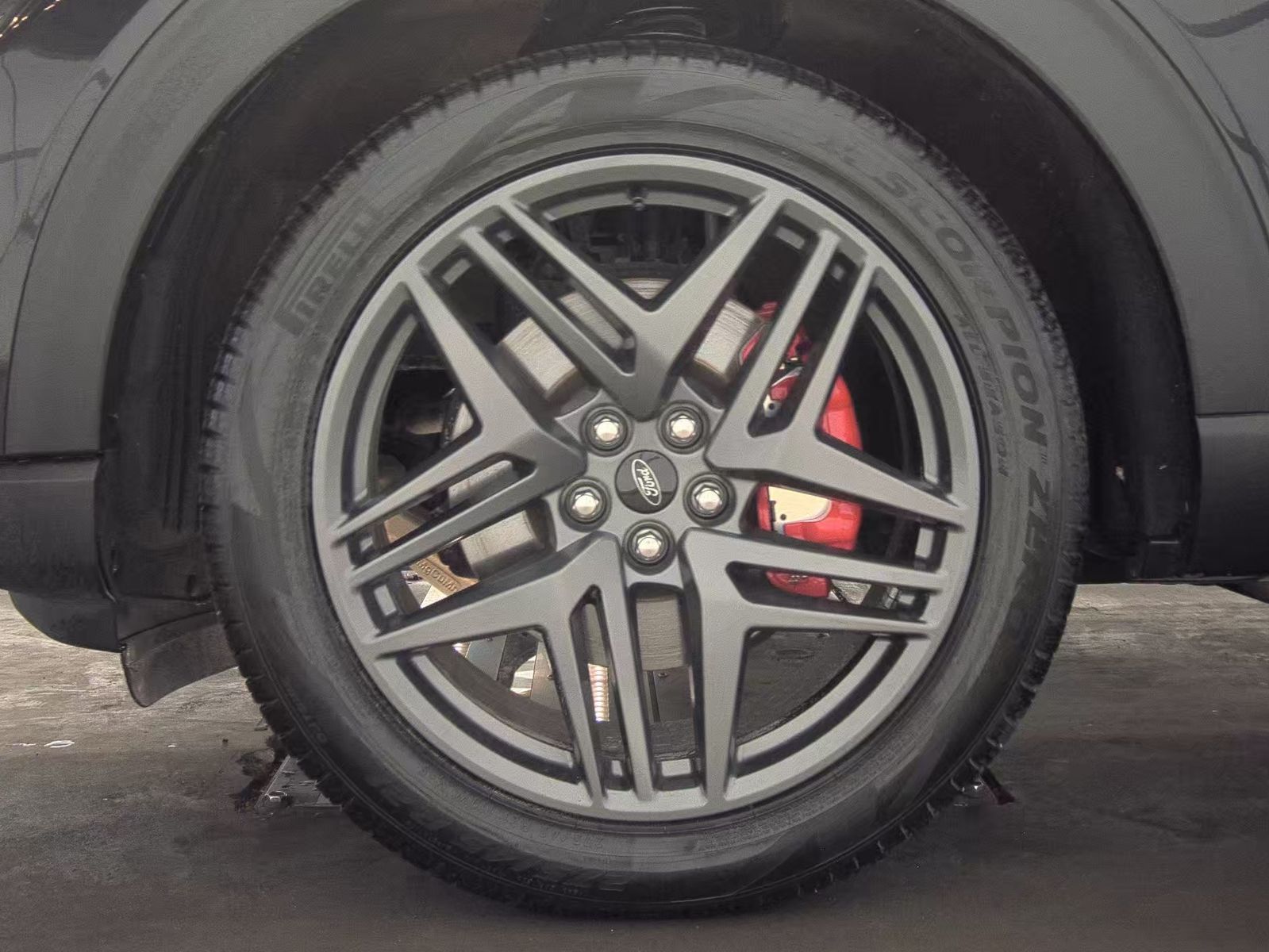 2025 Ford Explorer ST-Line AWD