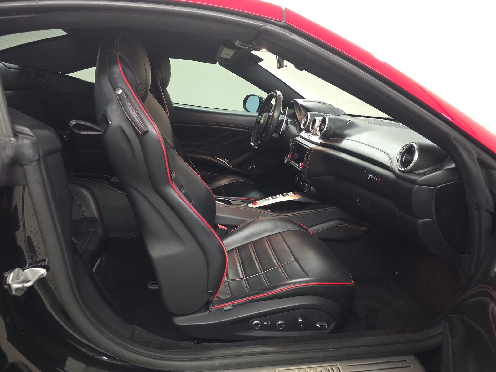 2017 Ferrari California T RWD