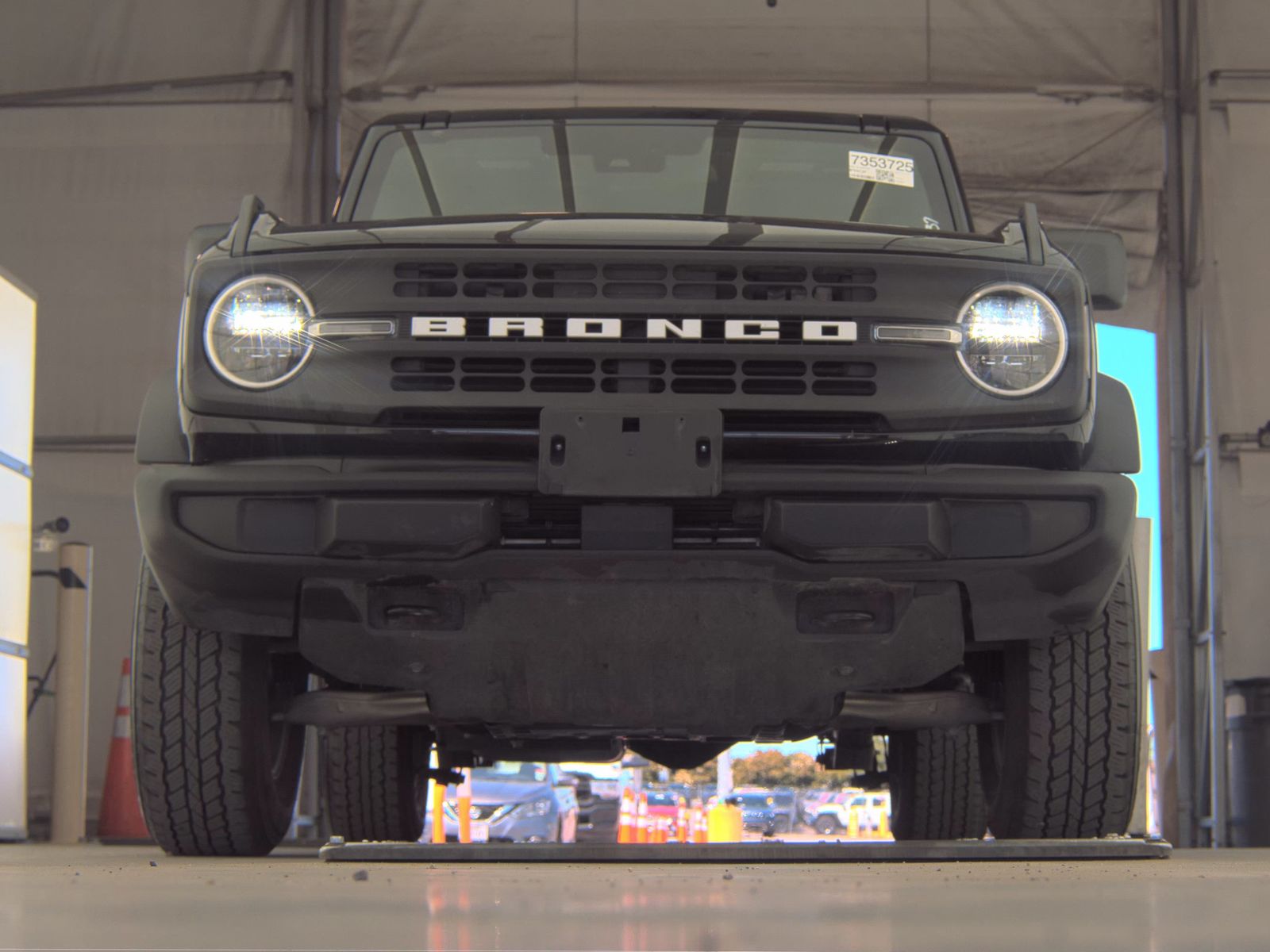 FORD BRONCO - 4