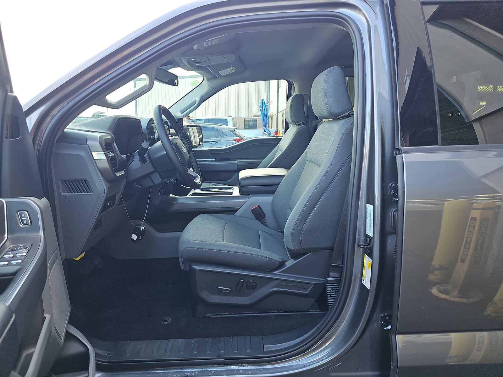 2025 Ford F-150 Hybrid XLT AWD