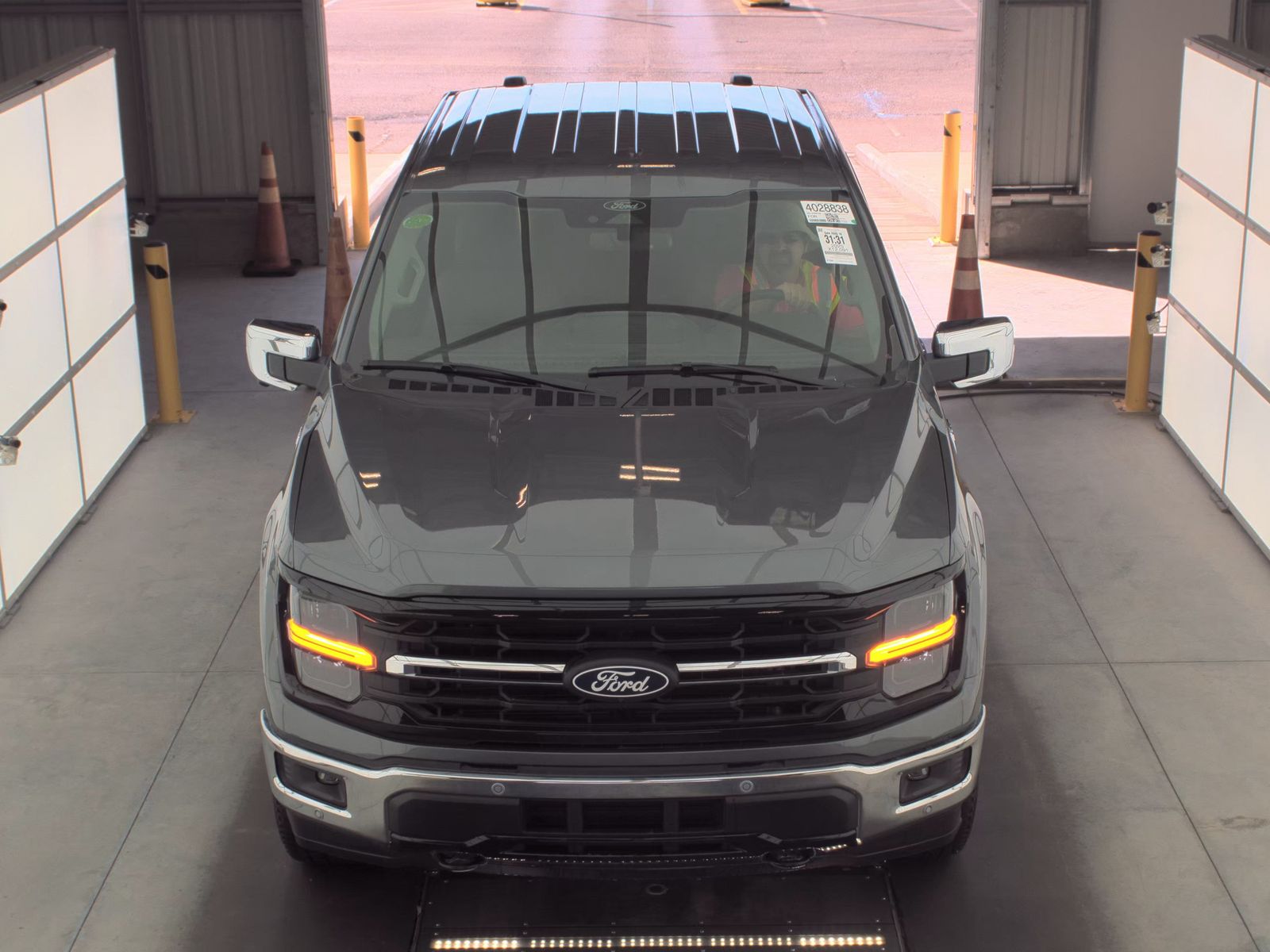 2025 Ford F-150 Hybrid XLT AWD