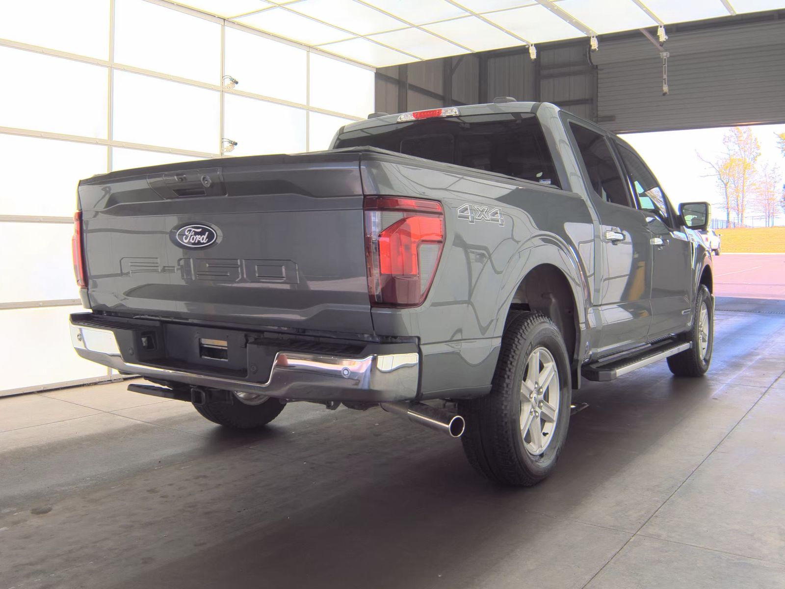 2025 Ford F-150 Hybrid XLT AWD