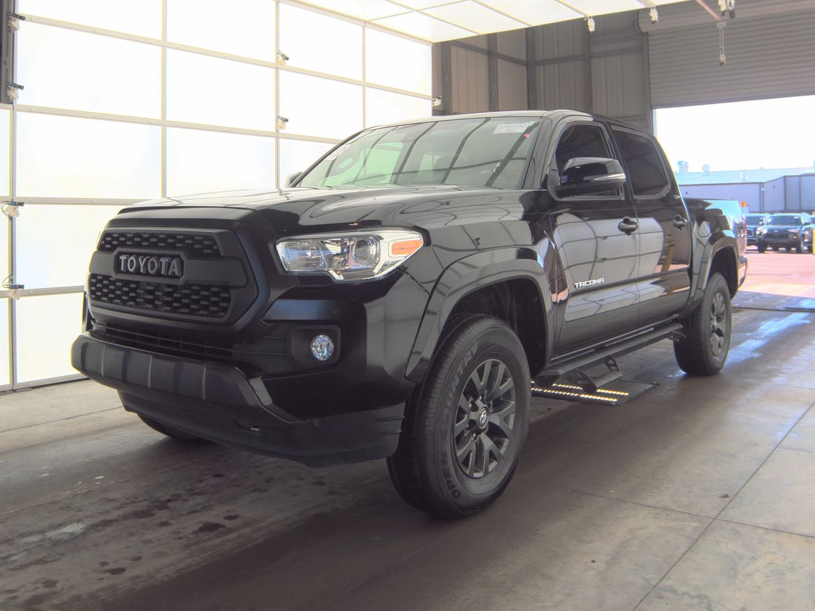 2022 Toyota Tacoma SR5 AWD