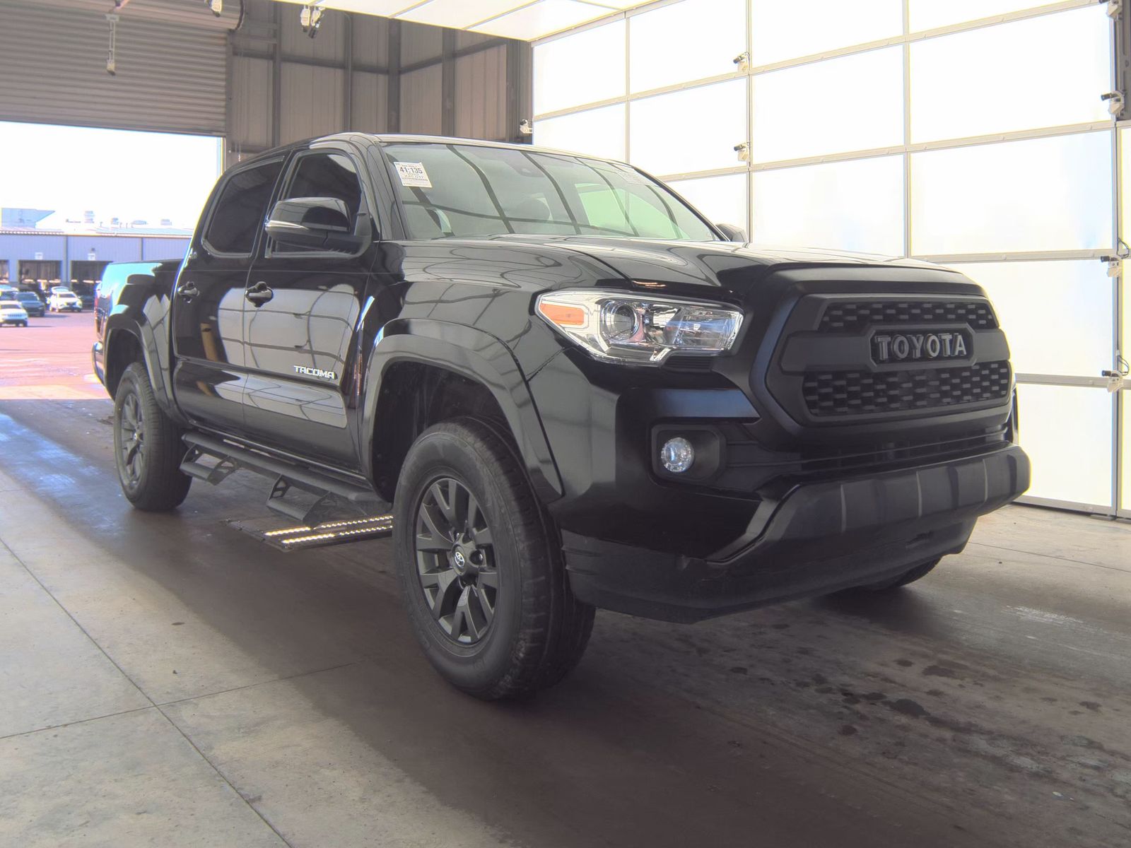 2022 Toyota Tacoma SR5 AWD