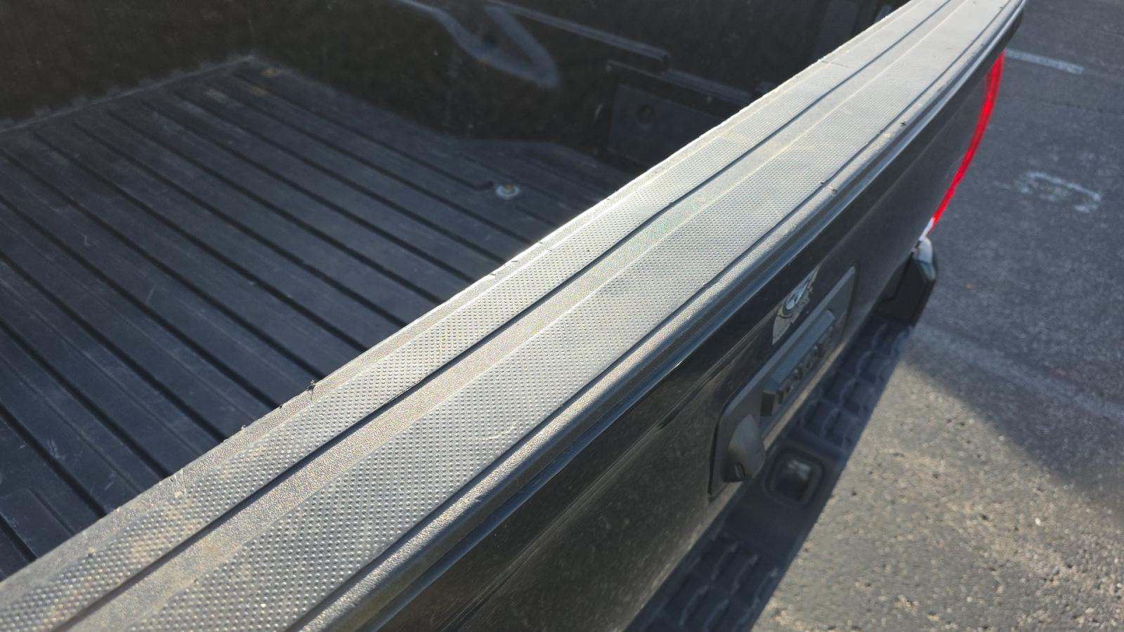 2022 Toyota Tacoma SR5 AWD