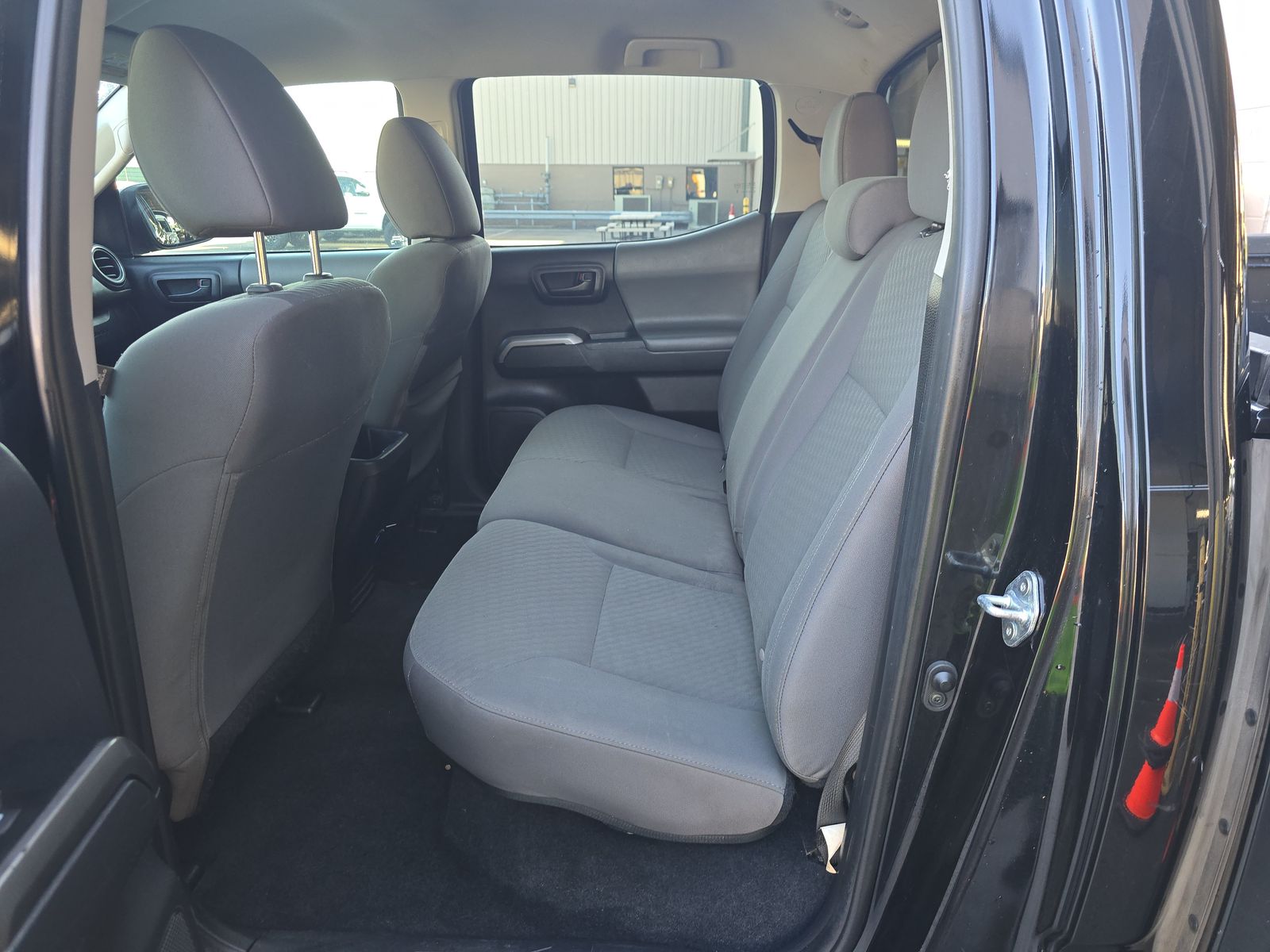 2022 Toyota Tacoma SR5 AWD