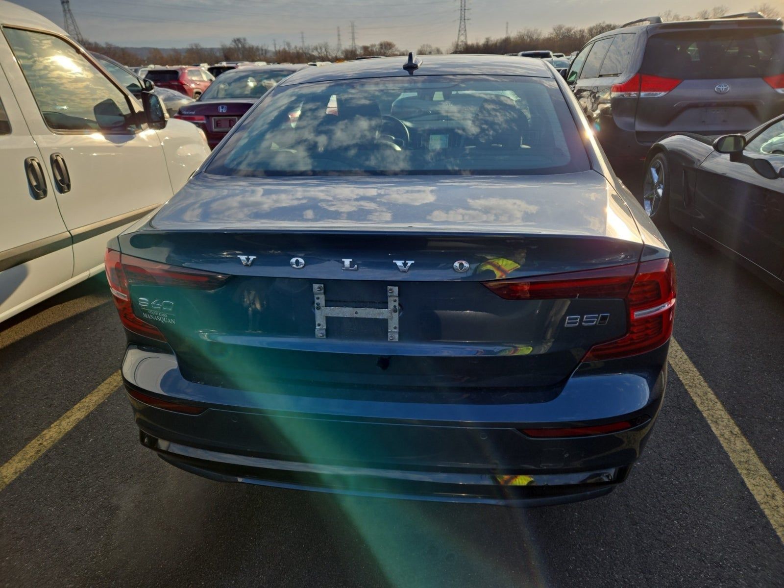 2023 Volvo S60 B5 Plus AWD