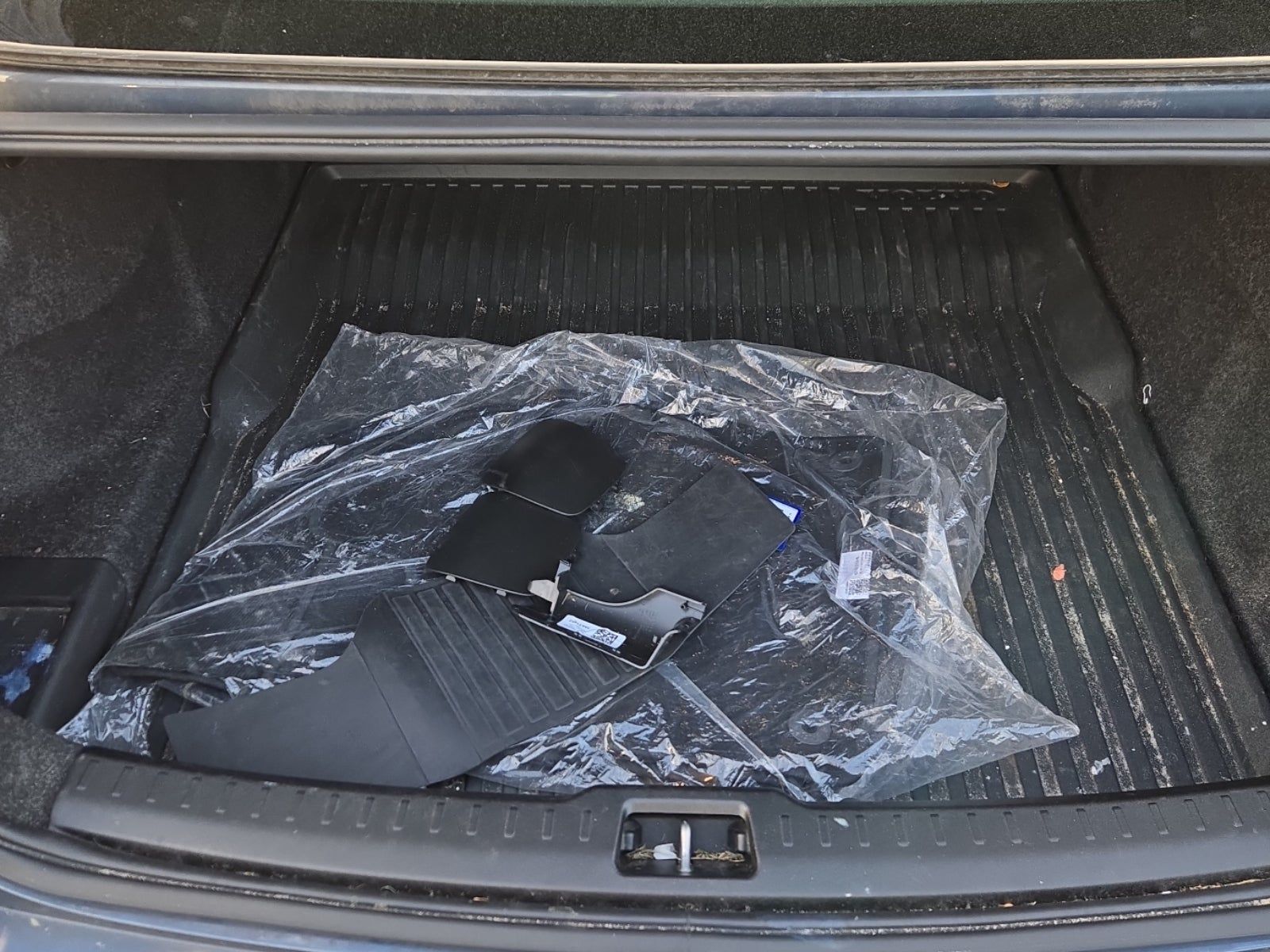 2023 Volvo S60 B5 Plus AWD